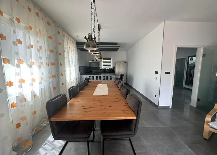 Holiday home Traumhaus In Der Eifel